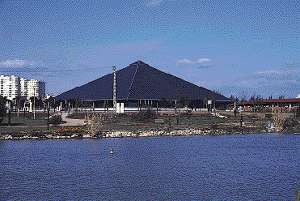 pyramid.jpg (10166 bytes)